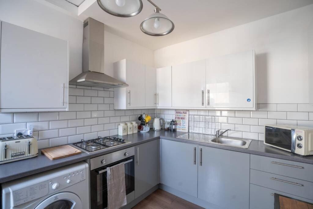 Phenix Central - Huge 3 Bed, Super Equipped Apartment. Cardiff Luaran gambar